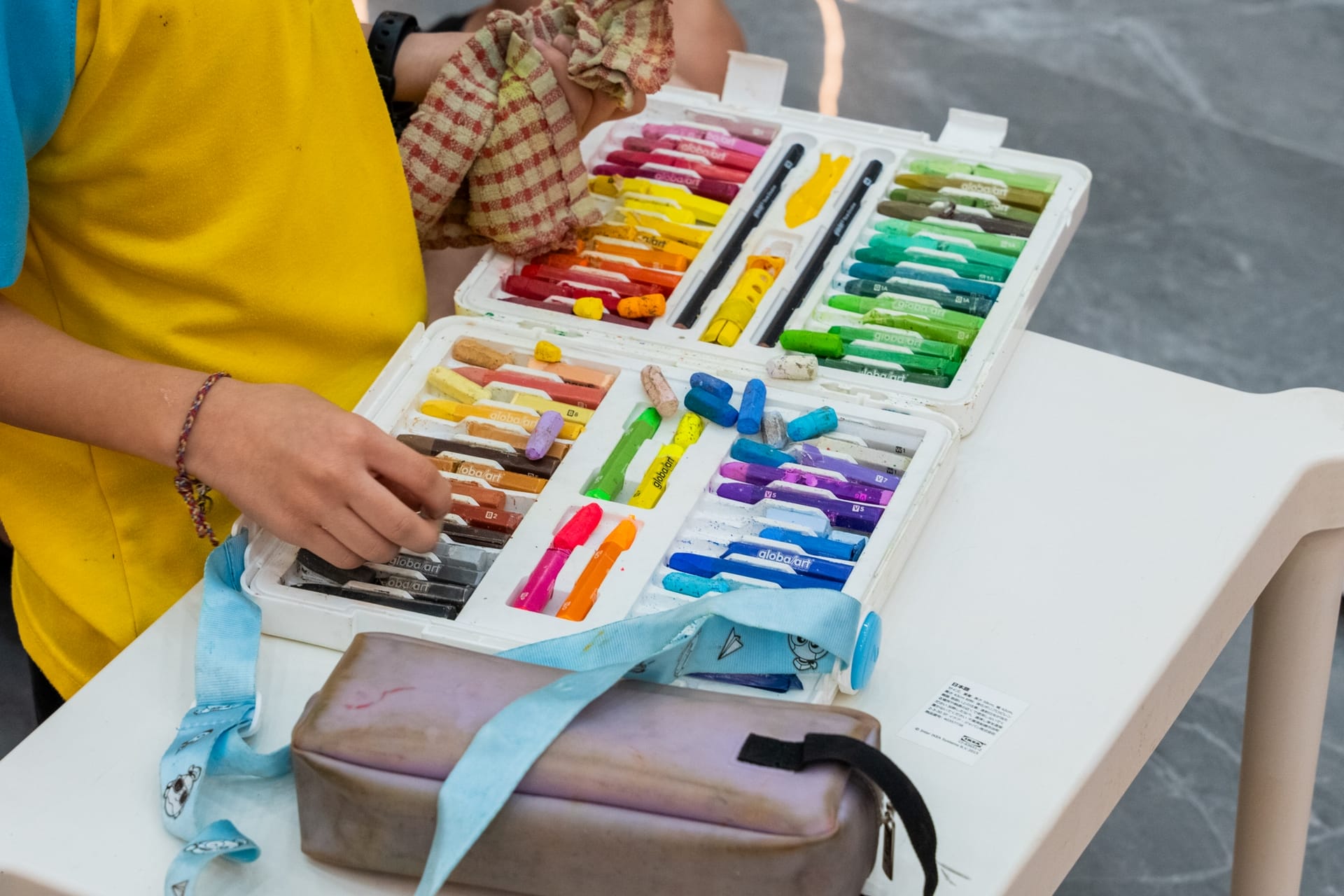 DELUX color contest